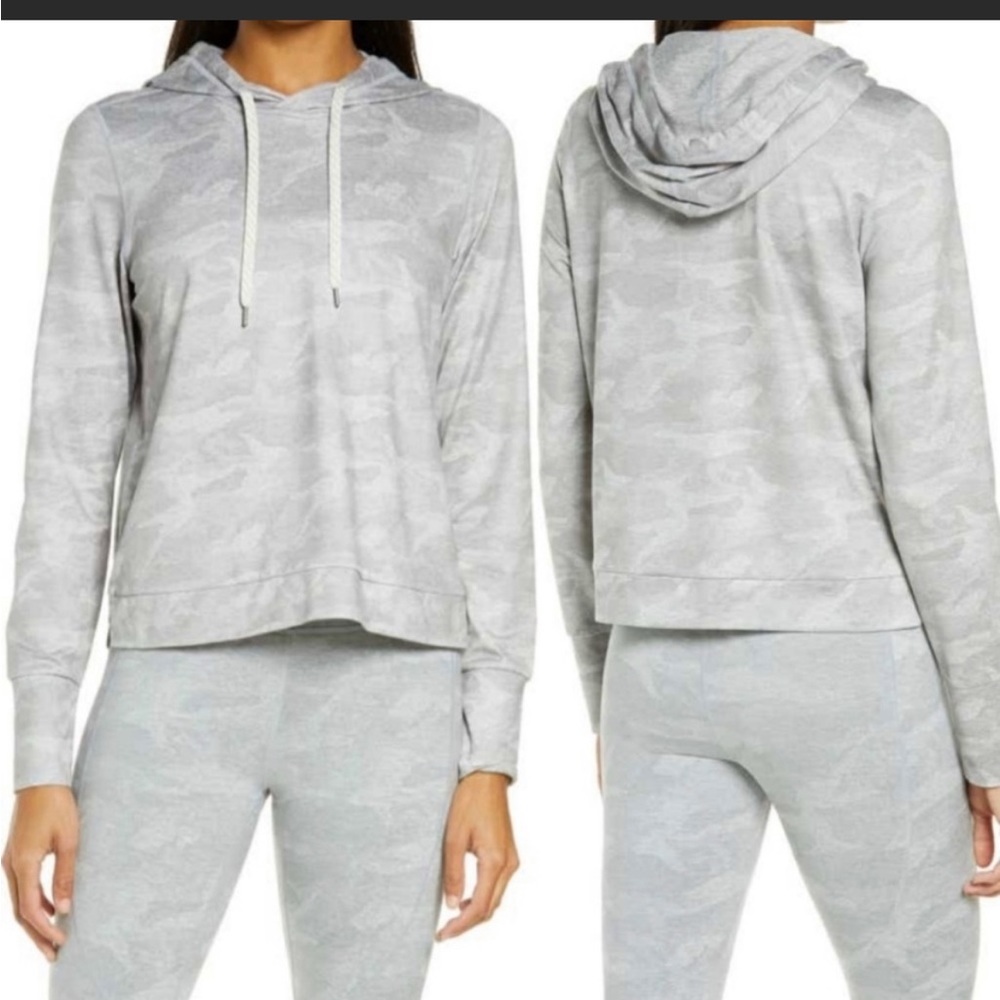 Vuori grey camo Halo essential hoodie size small